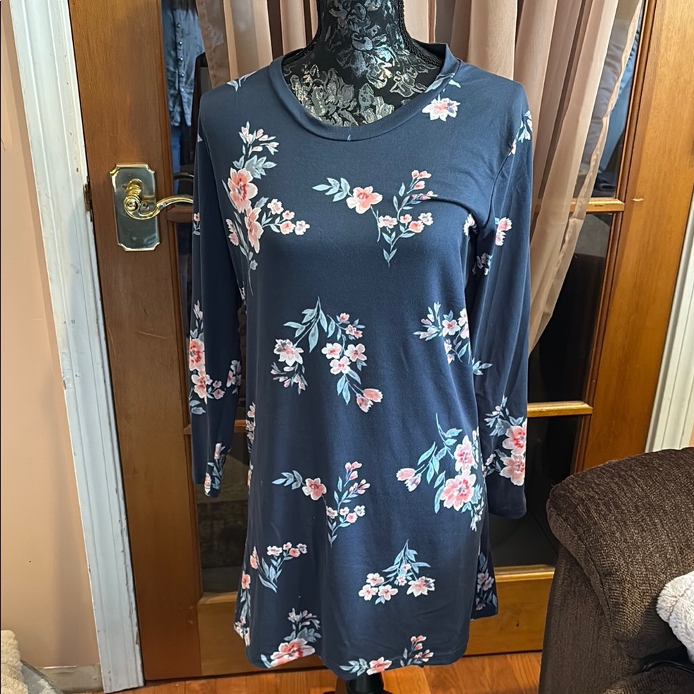 Real Essentials Long-sleeved Navy Floral Nightshirt, M